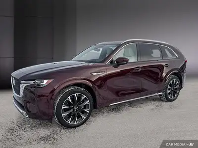 Le Mazda CX-90 MHEV Signature 2024 est un VUS intermédiaire de luxe qui combine performance, éléganc...
