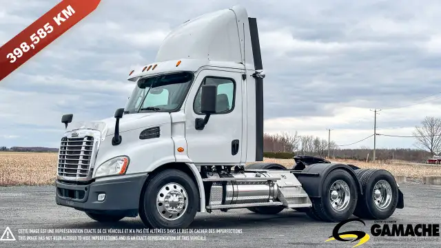 2015 FREIGHTLINER CASCADIA DAY CAB in Heavy Trucks in Chilliwack - Image 2
