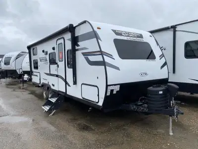 Coachmen Spirit SBT2146BHX Perfect cozy bunk model for a family looking to create some memories in t...