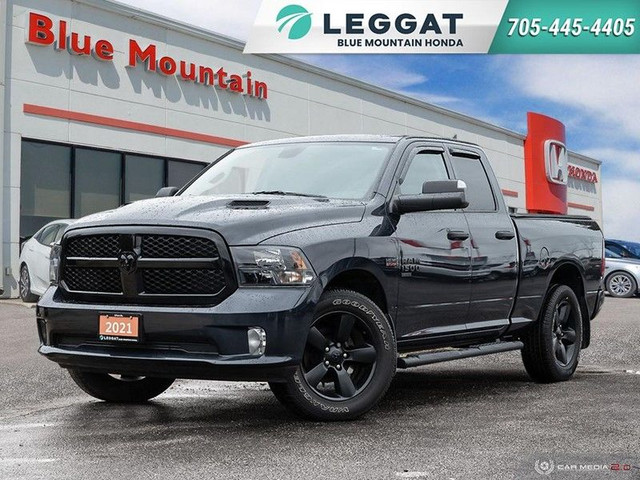 2021 RAM 1500 Classic Express 4x4 Quad Cab 6'4" Box in Cars & Trucks in Barrie