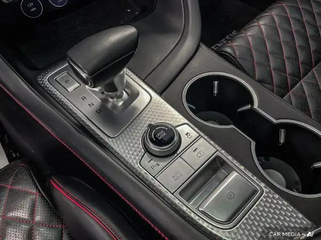 2022 Genesis G70 3.3T Sport in Cars & Trucks in Cambridge - Image 21