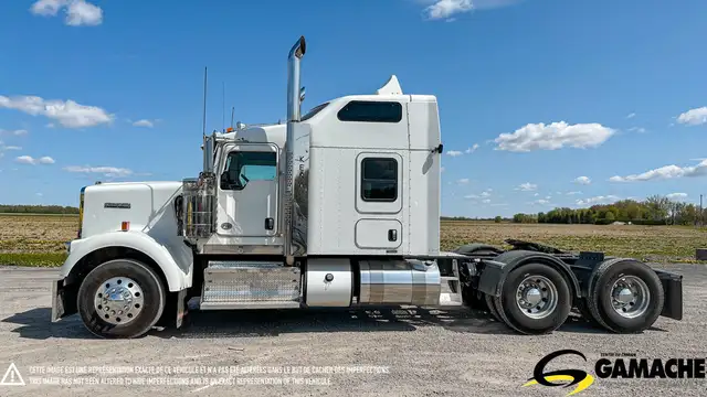 2017 KENWORTH W900B HIGHWAY / SLEEPER TRUCK / TRACTOR in Heavy Trucks in Chilliwack - Image 20