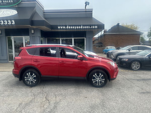 2016 Toyota RAV 4 AWD 4dr LE