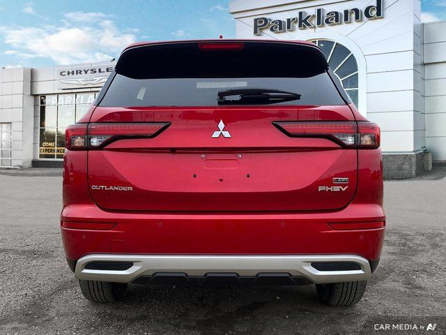 2024 Mitsubishi Outlander PHEV LE AWD Sunroof Nav Capable in Cars & Trucks in St. Albert - Image 4