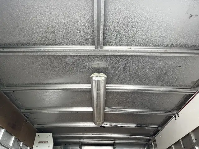 2008 Ram 5500 12 Foot Cube Van with Shelves in Heavy Trucks in City of Toronto - Image 22