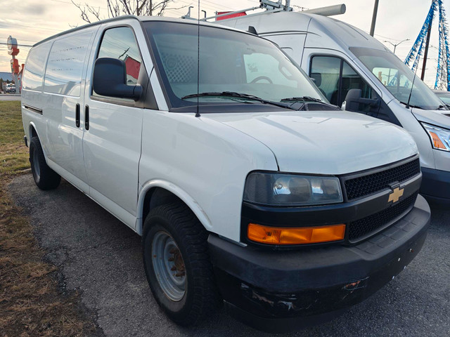 2018 Chevrolet Express 3500 Work Van 3500 1 TON in Cars & Trucks in Ottawa - Image 3
