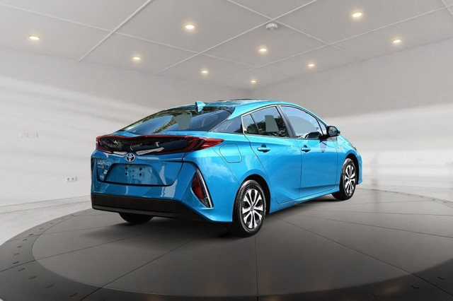 2022 Toyota PRIUS PRIME BRANCHABLE + SIEGES CHAUFFANT PRIME in Cars & Trucks in Longueuil / South Shore - Image 4