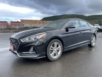 The 2018 Hyundai Sonata GLS offers a perfect blend of elegance, practicality, and technology. With a...