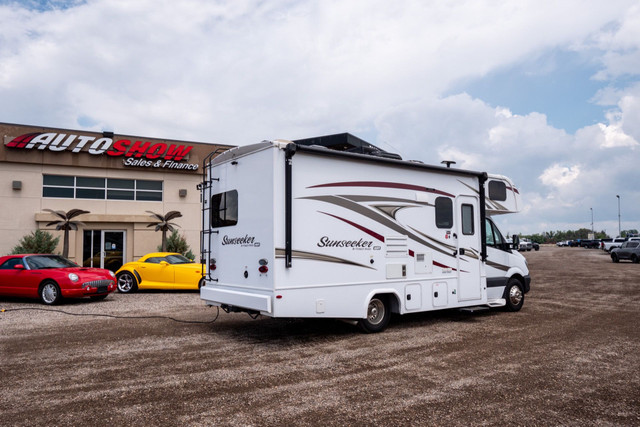 2018 Mercedes-Benz Sunseeker 2400W MBS Diesel - Full Slide, Bunk in RVs & Motorhomes in Winnipeg - Image 4