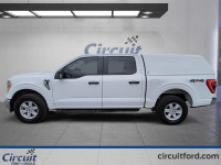Le Ford F-150 2022 XLT avec moteur V6 2.7L combine puissance, confort et faible consommation. Parfai... (image 5)