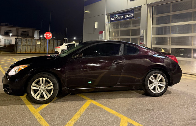 2010 Nissan Altima S LOW MILAGE READY TO DRIVE in Cars & Trucks in City of Toronto - Image 2