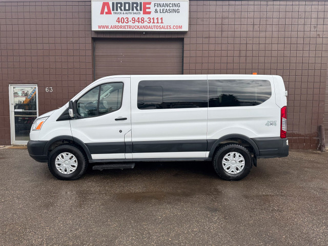 2017 Ford TRANSIT T-150 8 Passenger 4X4 Wagon/Van in Cars & Trucks in Calgary