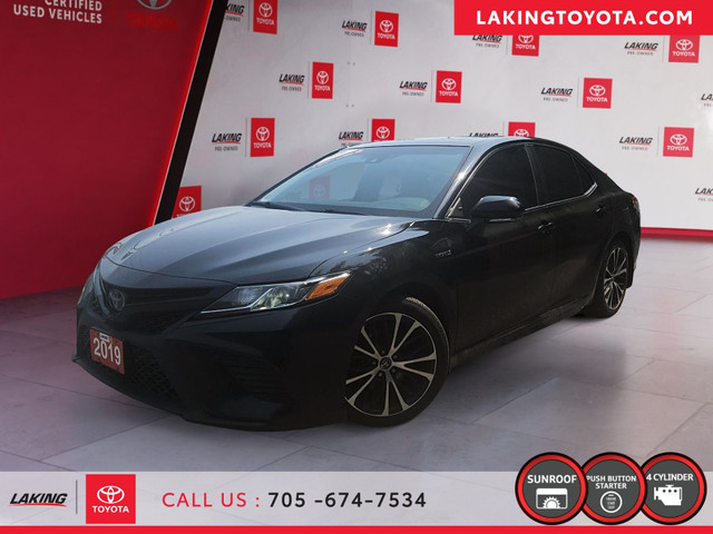2019 Toyota Camry SE Upgrade Hybrid in Cars & Trucks in Sudbury