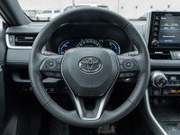 Blizzard Pearl On Midnight Black Roof 2022 Toyota RAV4 Hybrid XSE! Sunroof / Power Driver Seat / Pus... (image 8)