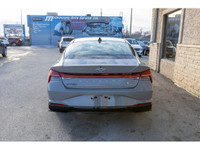 BEAUTIFUL HYBRID! - Remote Start - Heated Seats - Heated Steering Wheel - Apple CarPlay & Android Au... (image 7)