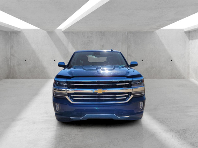 2018 Chevrolet Silverado 1500 Crew Cab Short Box 4-Wheel Drive H in Cars & Trucks in Moose Jaw - Image 2