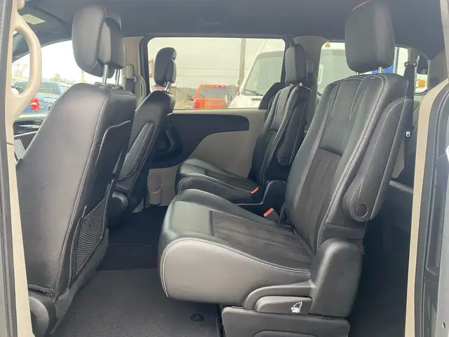2019 Dodge Grand Caravan SXT Premium Plus ~Leather ~Nav ~Power S in Cars & Trucks in Barrie - Image 19