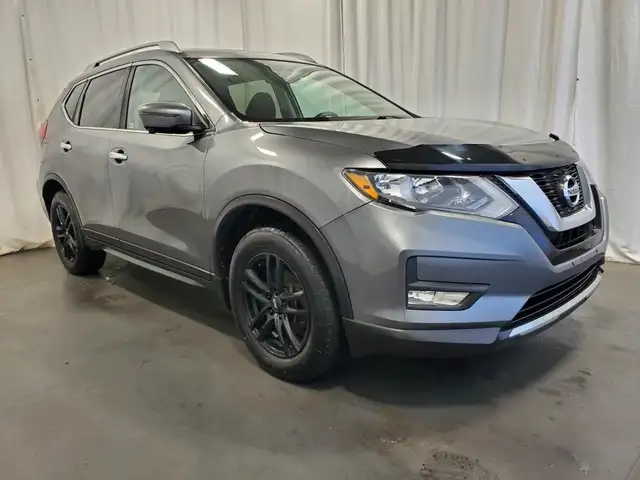 2017 Nissan Rogue SV AWD Navigation Toit Ouvrant Panoramique in Cars & Trucks in Bathurst - Image 2