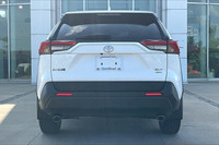FINANCE OR LEASE PURCHASE PRICE: $30500 + HST + Finance/Lease Fee + Licensing CASH PRICE: $32500 + H... (image 4)