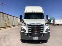 2020 FREIGHTLINER T12664ST;Heavy Duty Trucks - Conventional Truck w/ Sleeper Penske Location 1100 KI... (image 1)