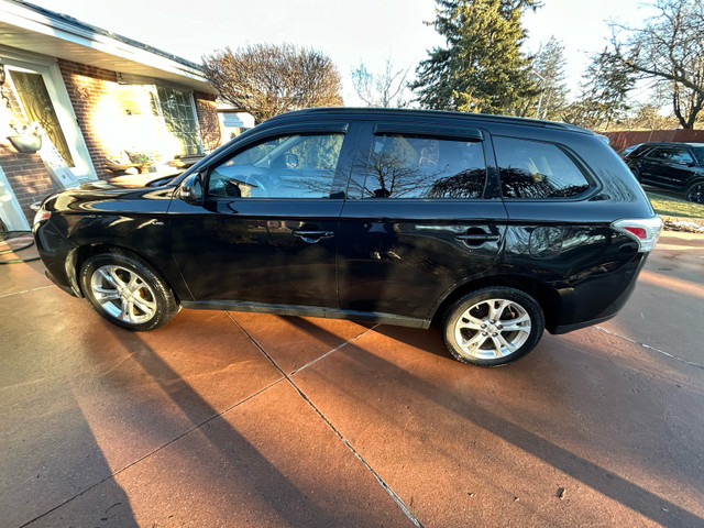 2014 Mitsubishi Outlander GT in Cars & Trucks in Mississauga / Peel Region - Image 2