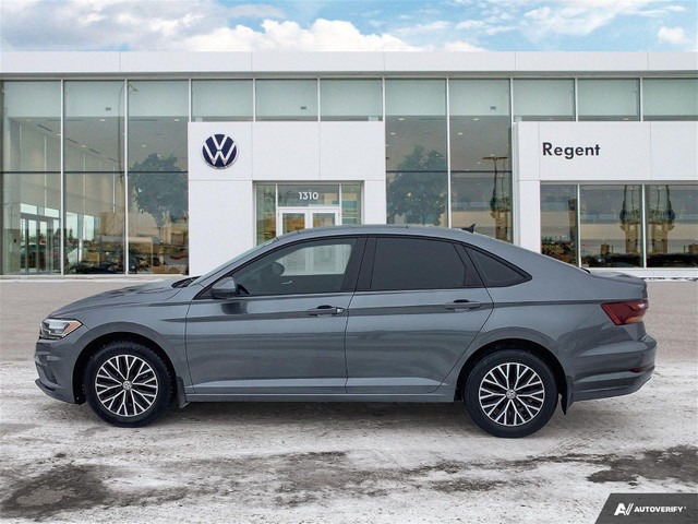 2019 Volkswagen Jetta Highline Local | Leather | Sunroof in Cars & Trucks in Winnipeg - Image 4