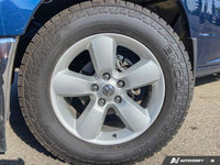 This Ram 1500 Classic has a powerful Regular Unleaded V-8 5.7 L/345 engine powering this Automatic t... (image 9)