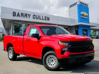 Elevate your workday with the powerful and resilient new Chevrolet Silverado 1500, boldly dressed in...