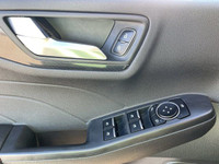 POWER LIFTGATE, HEATED STEERING WHEEL, BLIND SPOT MONITOR, LANE DEPARTURE WARNING, CROSS-TRAFFIC ALE... (image 7)