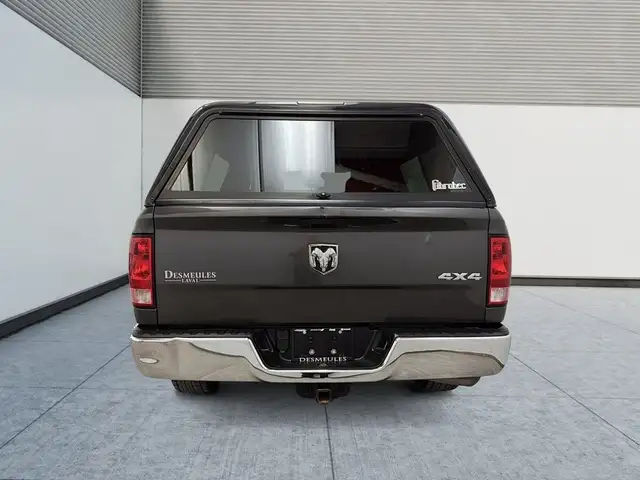 2019 Ram 1500 Classic Quad Cab 4x4 v6 3,6L Boite fermee Camera 6 in Cars & Trucks in Laval / North Shore - Image 8