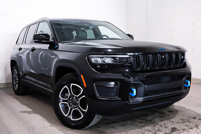 2022 Jeep Grand Cherokee TRAILHAWK 4XE+  PHEV + 4X4 TOIT OUVRANT in Cars & Trucks in Laval / North Shore