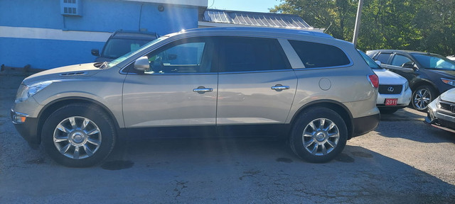 2011 Buick Enclave CXL in Cars & Trucks in Oshawa / Durham Region - Image 2