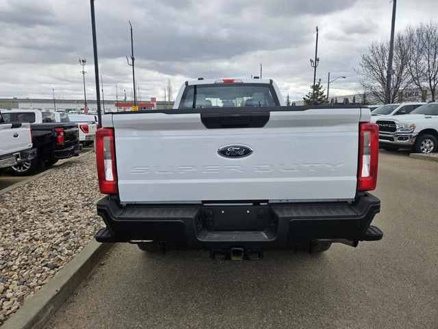 2024 Ford Super Duty F-350 SRW XL 4WD Crew Cab 8' Box, 6.8L V8 G in Cars & Trucks in St. Albert - Image 4