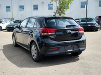 This Kia Rio 5-door delivers a Regular Unleaded I-4 1.6 L/98 engine powering this Variable transmiss... (image 2)