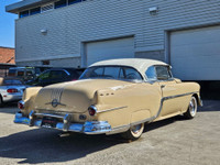 1954 Pontiac Chieftain Butternut Beige Beauty with Classic Two-Tone Charm Step back in time with thi... (image 3)