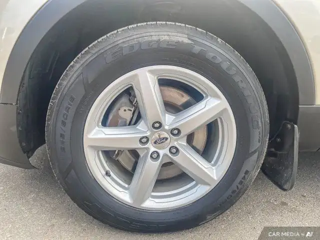 2017 Ford Explorer XLT | AWD | Remote Start | Back Up Cam in Cars & Trucks in Saskatoon - Image 11