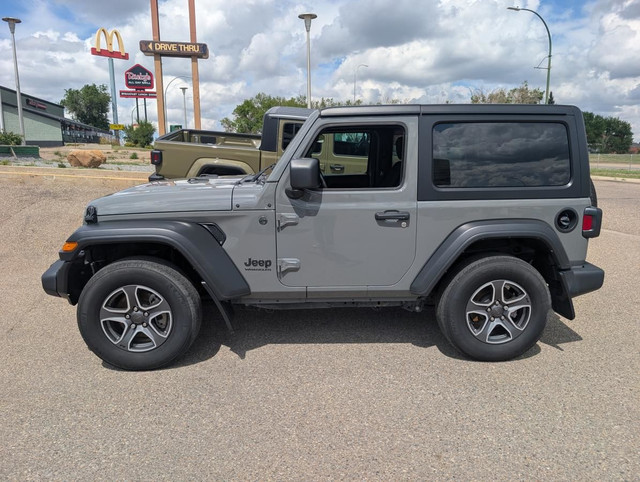2022 Jeep Wrangler Sport S 4x4 for sale in Cars & Trucks in Medicine Hat - Image 4
