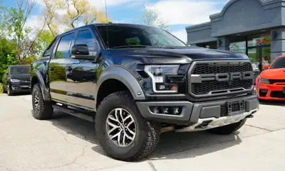 The 2017 Ford F-150 Raptor 4WD Super Crew is a high-performance pickup truck built for exceptional c...