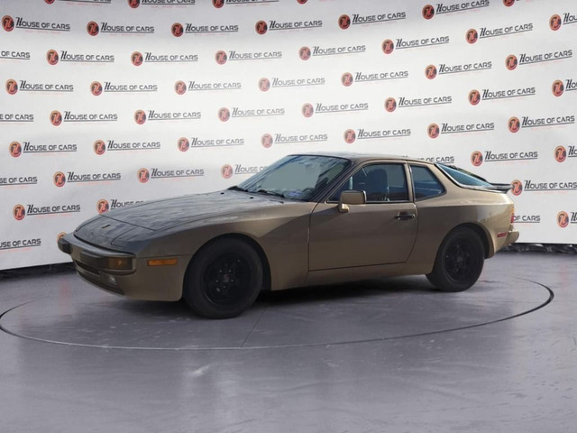 1986 Porsche 944 2dr Coupe in Cars & Trucks in Medicine Hat