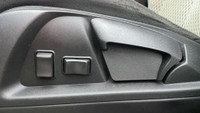 WE ARE OPEN 7 DAYS A WEEK !! BEST ON GAS ONLY 4 CYLINDERS ENGINE CHEAP ON INSURANCE EXTENDED WARRANT... (image 9)