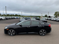 2016 HONDA CIVIC SEDAN TOURING $107 Weekly Tax in 1.5L 4CYL GASOLINE FUEL BACK-UP CAMERA 163.900 KM... (image 6)