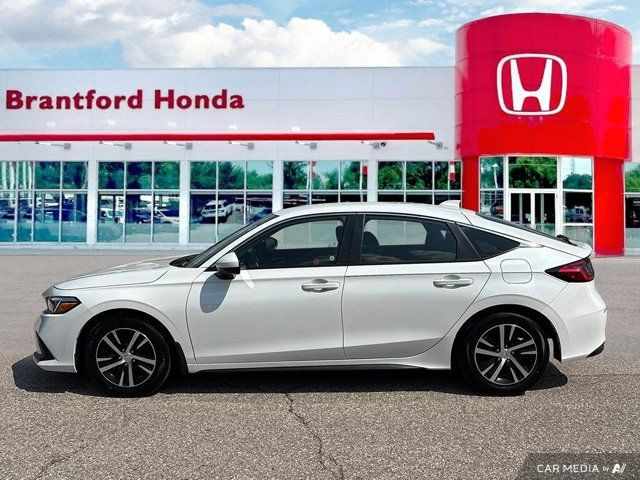 2022 Honda Civic Hatchback LX in Cars & Trucks in Brantford - Image 2