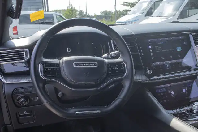 2022 Jeep Grand Wagoneer Obsidian in Cars & Trucks in Edmonton - Image 14