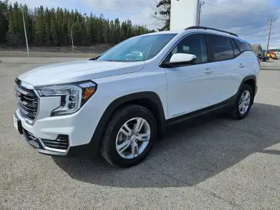 2023 GMC Terrain SLE AWD, 1.5L 4Cylinder, Remote Start, Heated Seats, Backup Camera, Keyless Entry,...