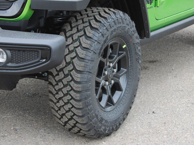 2025 Jeep Wrangler Willys 4x4, Rear Locker, 12 Inch Screen in Cars & Trucks in Calgary - Image 2