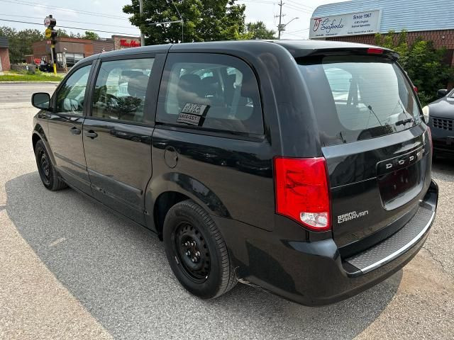 2013 Dodge Grand Caravan SE in Cars & Trucks in Kitchener / Waterloo - Image 2