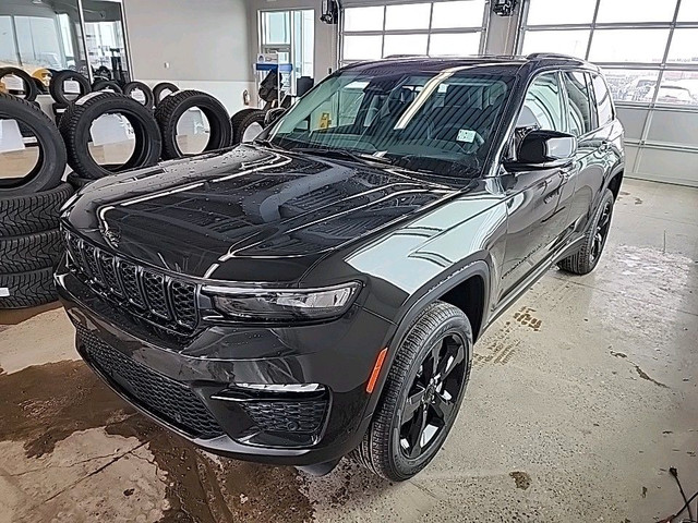 2024 Jeep Grand Cherokee LIMITED in Cars & Trucks in Lethbridge