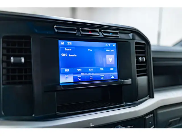 2023 Ford F-350 4x4 Crew Cab XL Deck BCam dans Autos et camions dans Grande Prairie - Image 16