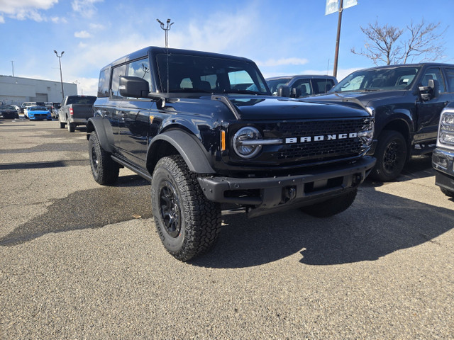 2025 Ford Bronco BADLANDS | SASQUATCH PKG | BLACK APP PKG | G.O. in Cars & Trucks in Calgary - Image 3