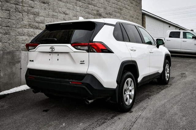 2023 Toyota RAV4 LE - Heated Seats - Apple CarPlay in Cars & Trucks in Ottawa - Image 3
